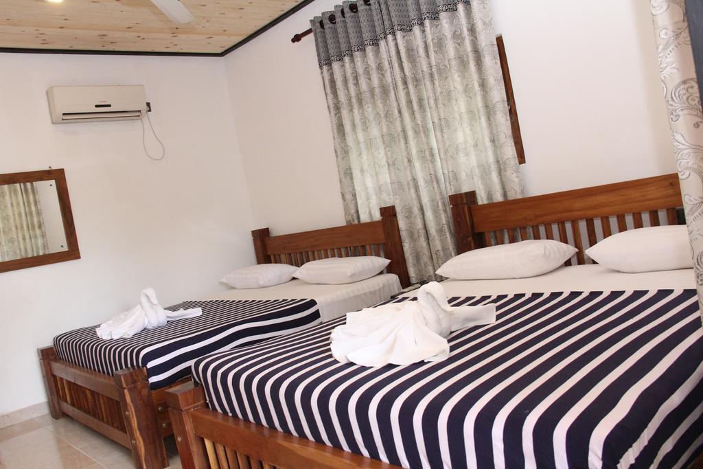 Eco Hotel Black&White - Anuradhapura Mihintale Exterior foto