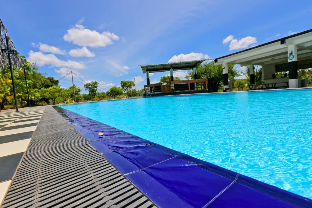 Eco Hotel Black&White - Anuradhapura Mihintale Exterior foto