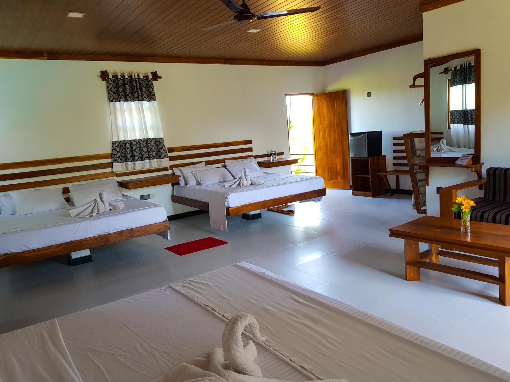 Eco Hotel Black&White - Anuradhapura Mihintale Exterior foto